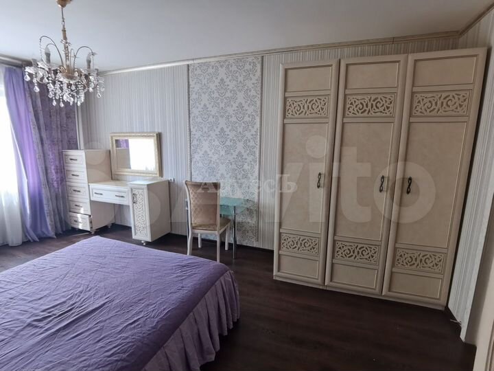 3-к. квартира, 70 м², 4/10 эт.