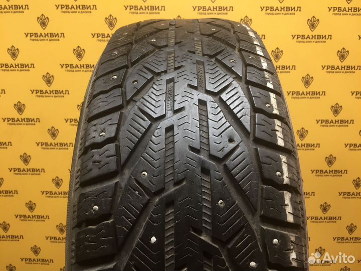 Kormoran Stud 2 225/55 R17 101T