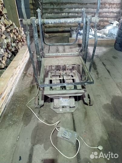 Вибростанок для производства блоков