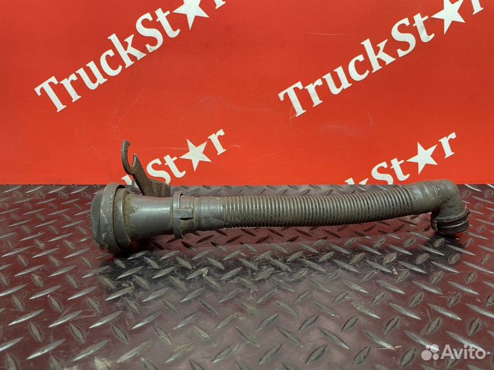 Маслозаливная горловина