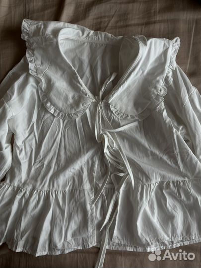 Трендовая блузка с завязками