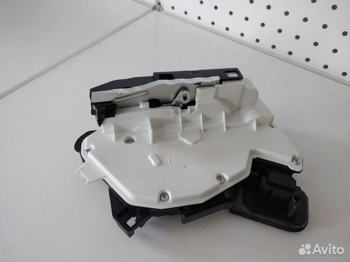 Замок двери передний правый polo 6RD837016A