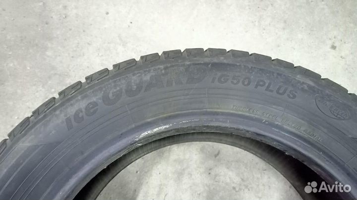 Yokohama Ice Guard IG50+ 215/60 R17 96Q