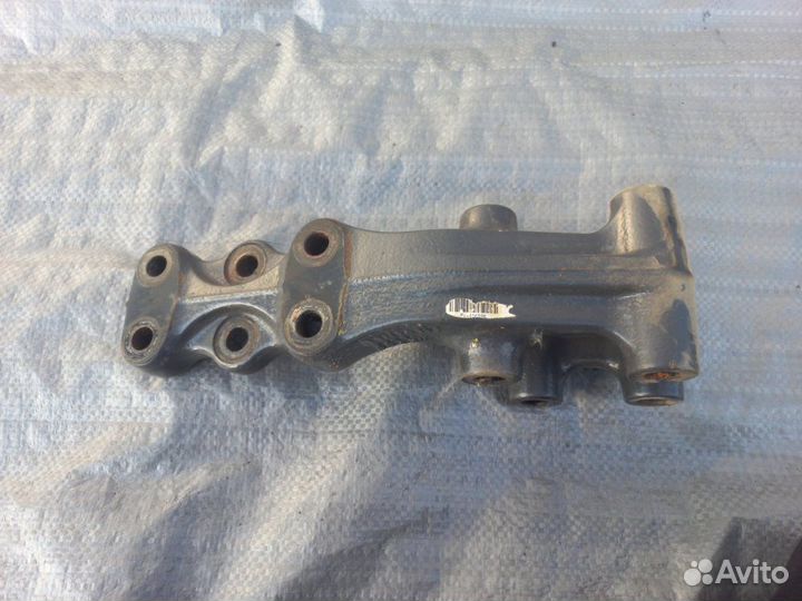 Кронштейн кабины Volvo Fh4 D13K 2015