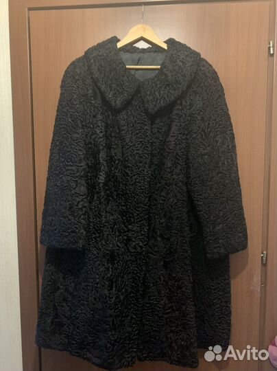 Шуба каракулевая