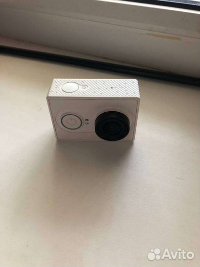 Экшн камера xiaomi yi