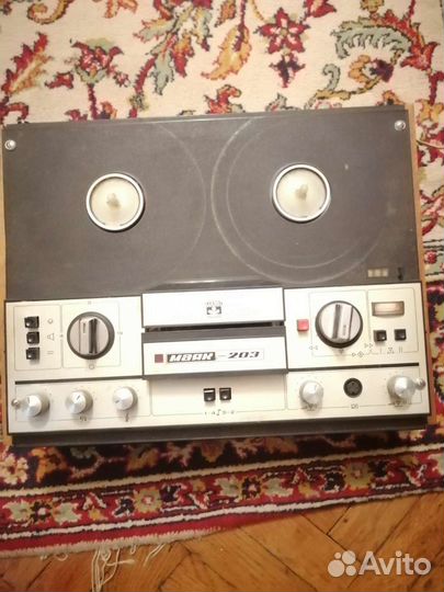 Катушечный магнитофон маяк 203