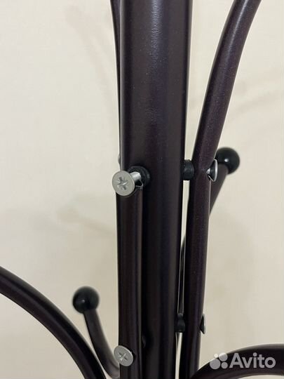 Вешалка напольная металлическая