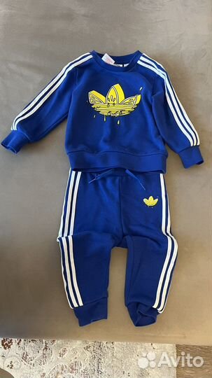Спортивный костюм на мальчика новый adidas