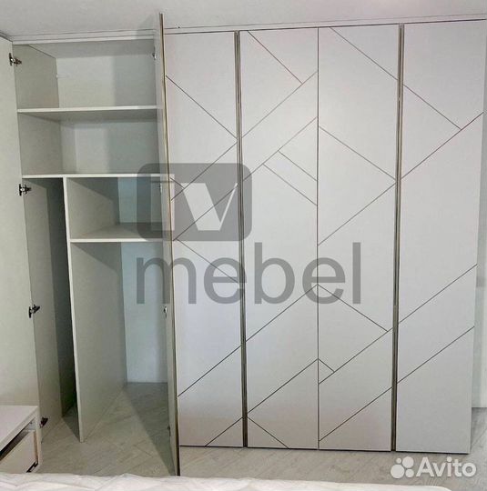 Шкаф двухстворчатый