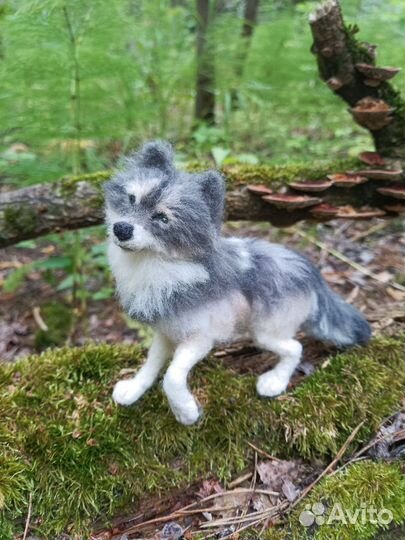 Волк - валяная игрушка из шерсти