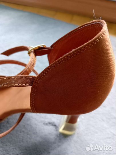 Босоножки для бальных танцев