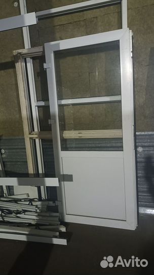 Дверь пластиковая