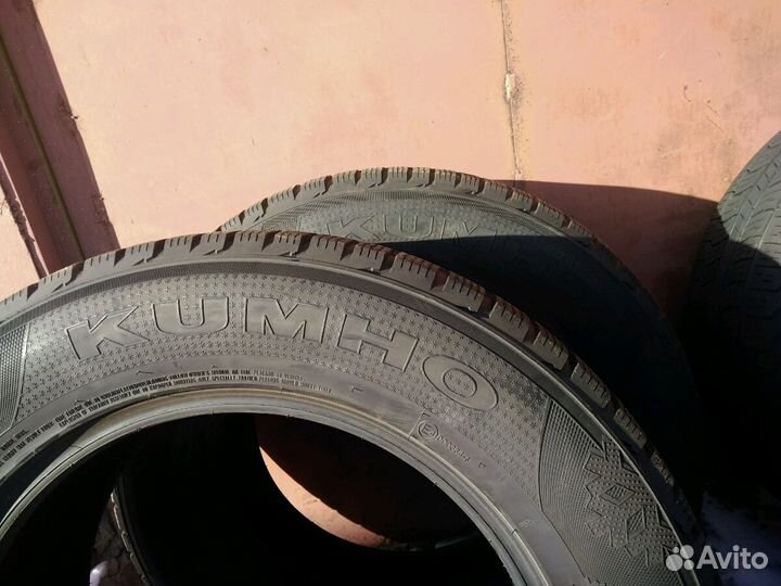 Kumho Touring 793 255/60 R18 112