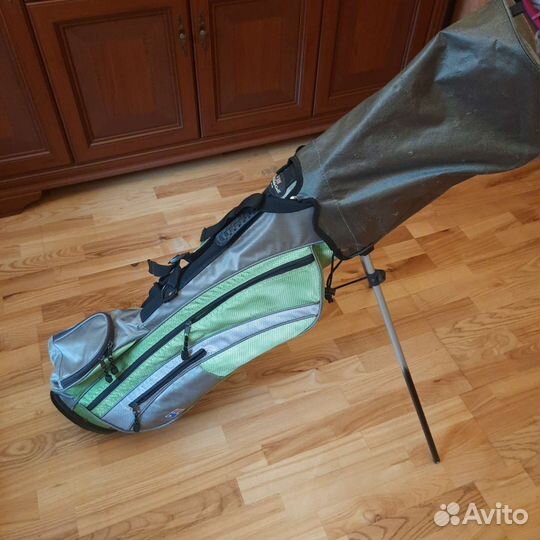 Набор клюшек для гольфа