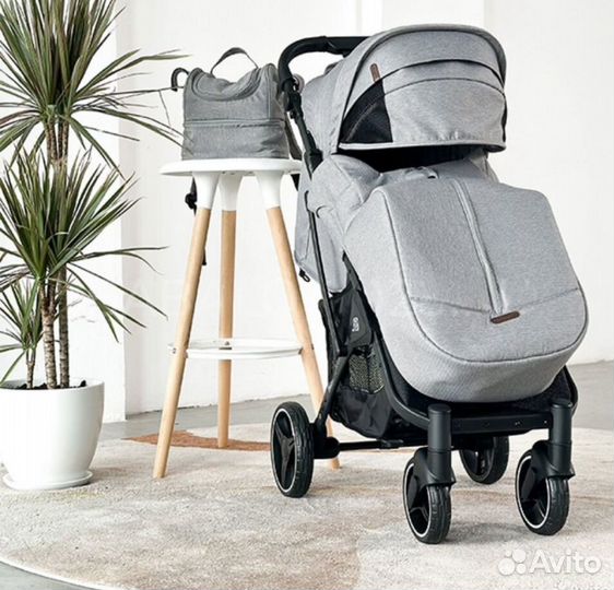 Прогулочная коляска, с большими колесами