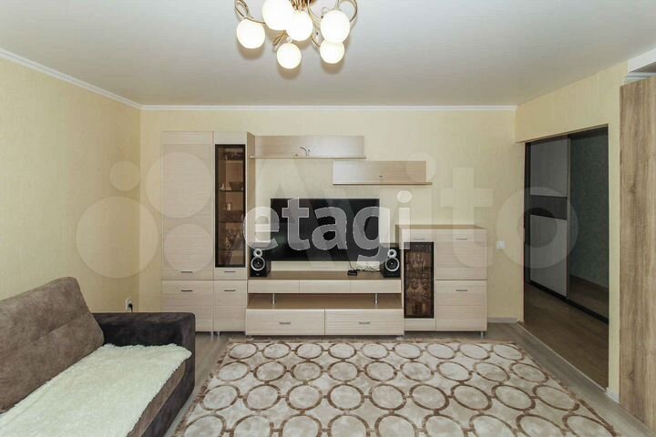 2-к. квартира, 59,8 м², 1/9 эт.