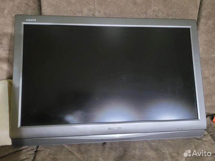 Телевизор Sharp Aquos LC-32D44