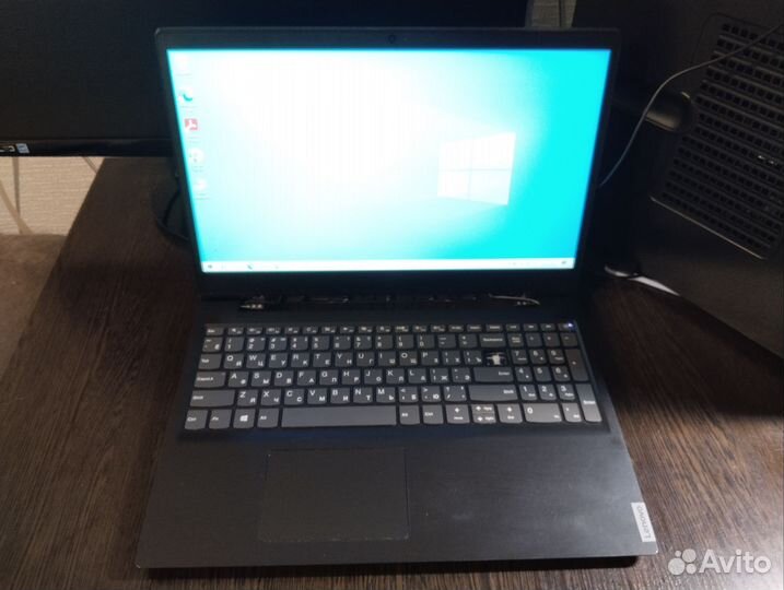 Свежий ноутбук Lenovo ssd 256 4Gb ddr4 4 ядра