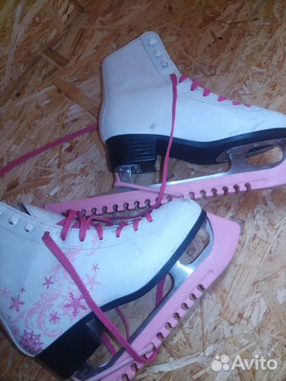 Коньки фигурные