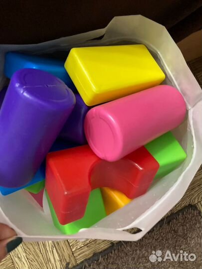 Детские игрушки кубики
