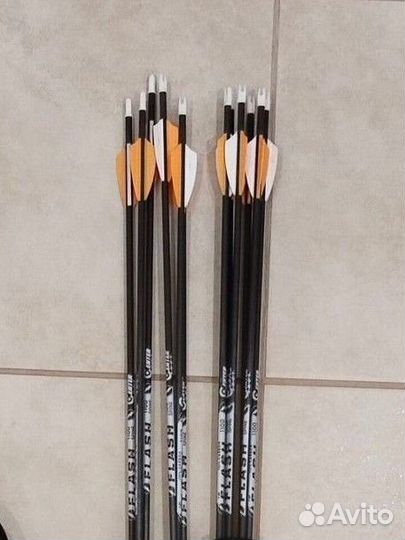 Стрелы для лука и колчан