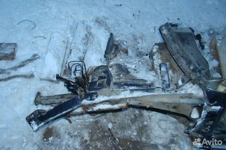 Лонжерон передний левый Audi A6 (C5)