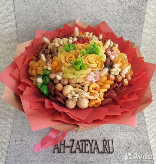 Букеты из сухофруктов и орехов