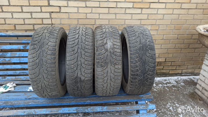 Nokian Tyres Hakkapeliitta 5 235/60 R18