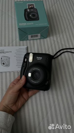 Фотоаппарат моментальной печати instax