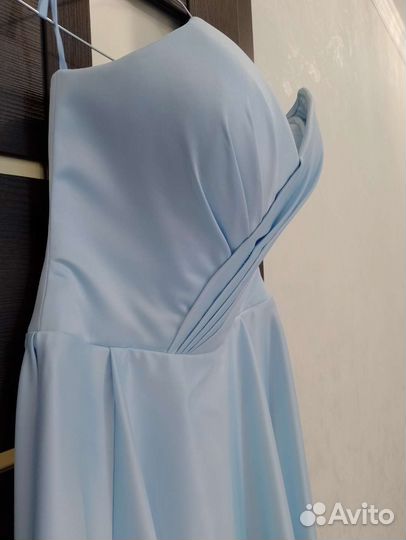 Вечернее платье в пол 44