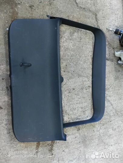 Обшивка крышки багажника Skoda Octavia A5 1.8 CDA