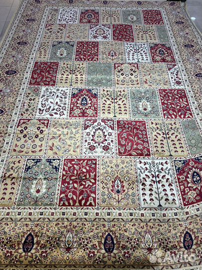 Красивейший шелковый ковер Бельгия