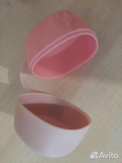 Бутылочки для кормления. Контейнер для пустышки