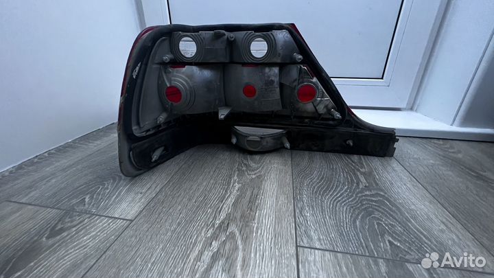 Задний фонарь mercedes benz w140