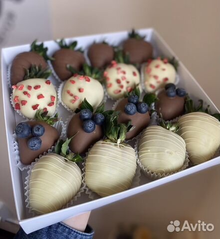 Клубника в шоколаде в подарок в Нахабино