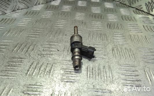 Форсунка бензиновая porsche cayenne 1 (4BA12B704)