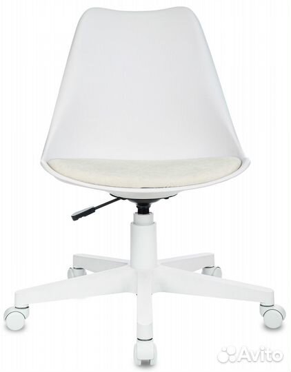 Компьютерное кресло белое