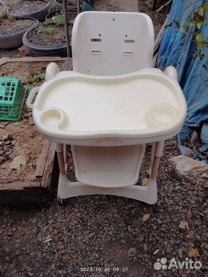 Стул для кормления