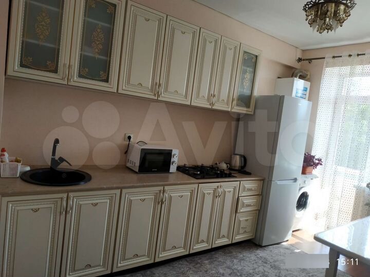 3-к. квартира, 80 м², 2/6 эт.