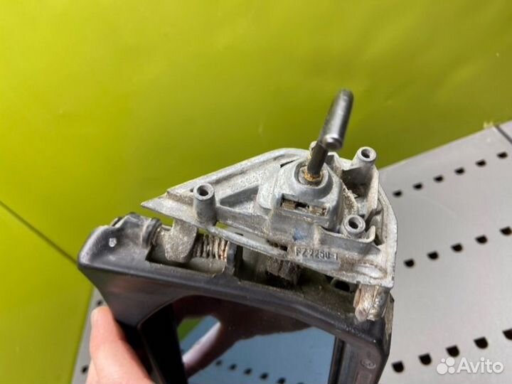 Зеркало левое Mercedes S W126 М116 3.8 1990