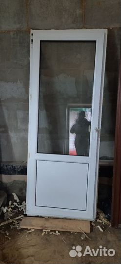 Двери пластиковые бу