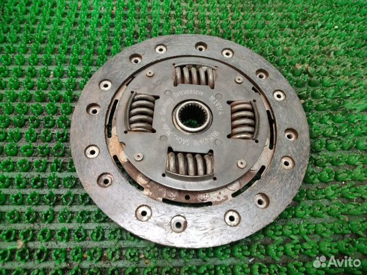 Диск сцепления Volkswagen Golf 2 HK 1985