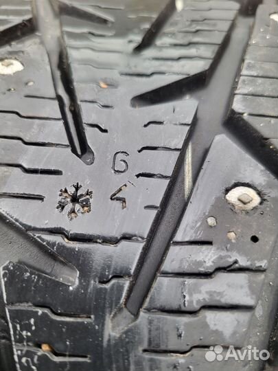 Nokian Tyres Hakkapeliitta 7 255/35 R18 94T