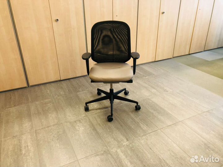 Кресло офисное Vitra 100 шт