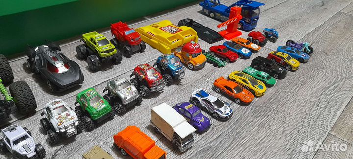 Автомобили игрушка
