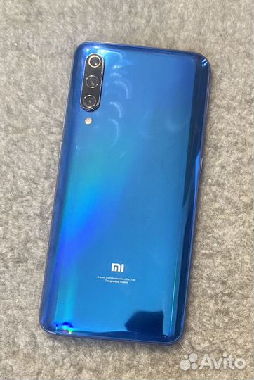 Xiaomi Mi 9, 6/64 ГБ