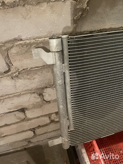 Радиатор на vw tiguan/golf (skoda oktavia A7)