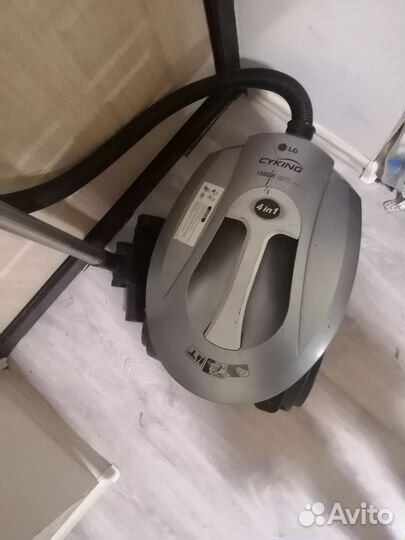 Моющий пылесос LG