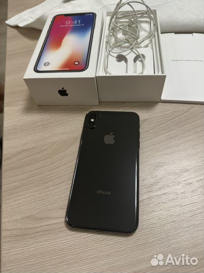 iPhone X, 256 ГБ